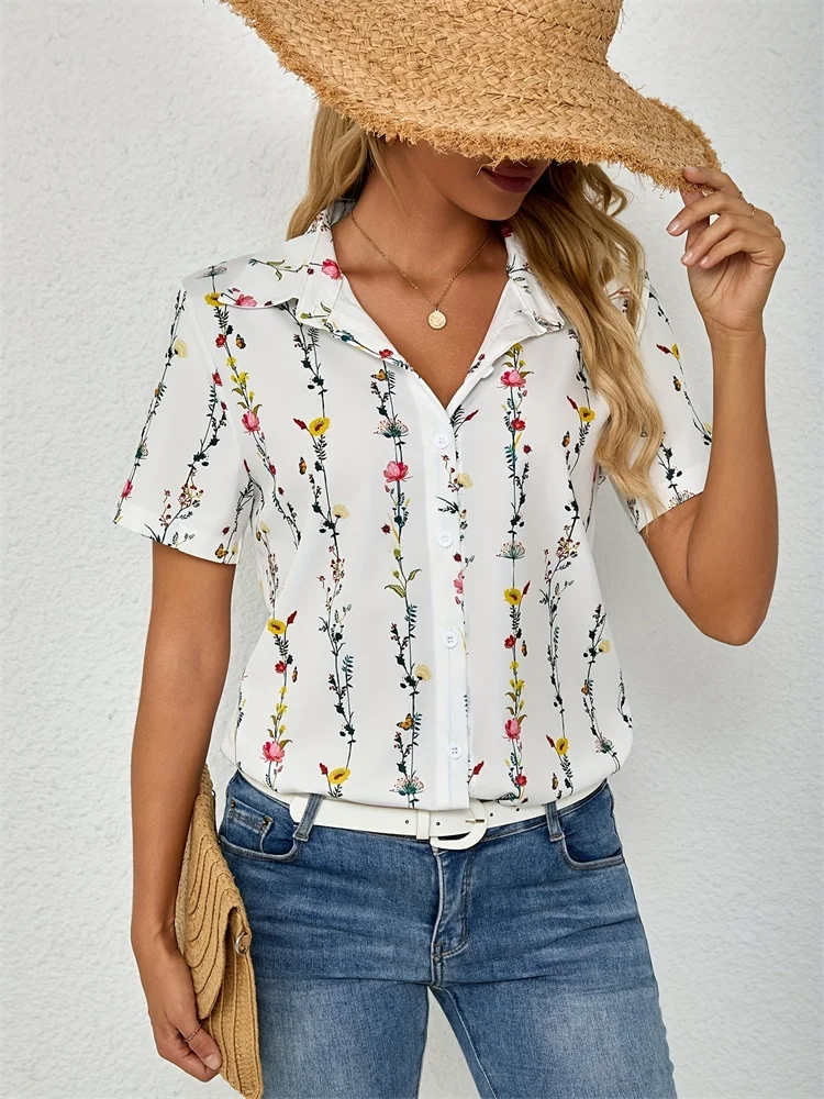 Лето 2022. Женские рубашки с короткими рукавами и чернильной стилью с цветочным принтом для модных и повседневных летних каникул.