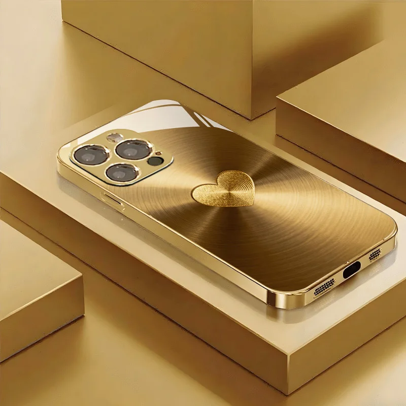 

The new gold heart-shaped pattern electroplated glass phone case is suitable for iPhone 17, 16, 15, 14, 13, 12, 11, etc.