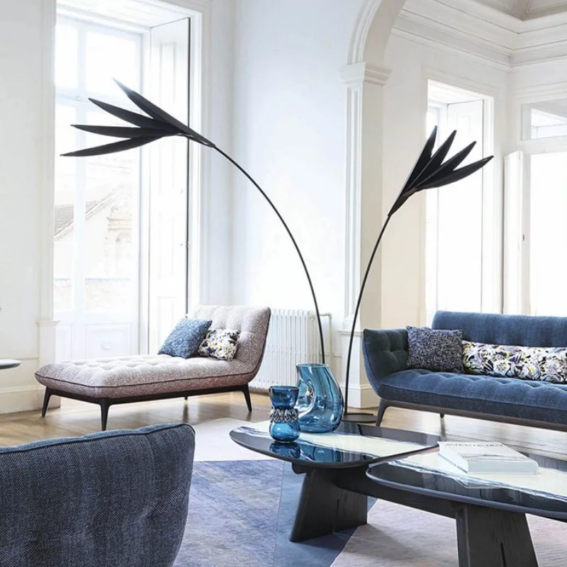 

Modern minimalist leaf-shaped floor lamp villa hotel model room living room sofa long pole lamp