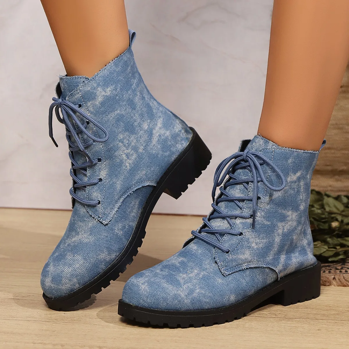 

Shoes Female 2024 Hot Sale Lace Up Women' Boots Autumn Round Toe Solid Mid Heel Water Proof Fashion British Style Naked Boots