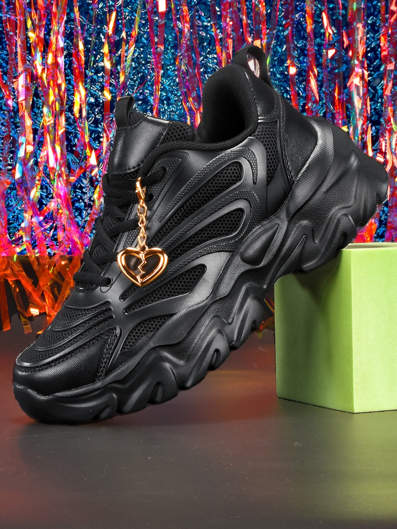Women's Platform Sneakers with 5cm Height Increase, Retro Gold Heart Metal Chain Decoration, Breathable Mesh, Eva Irregular Sole, Casual Sports Shoes, Trendy Street Style, Unique Design, Everyday Wear, Commuting, Sweet and Cool Style, Niche Non-Crowded Fashion, Student-Friendly, Campus Versatile, Soft Sole, Lightweight, Comfortable Sports Shoes for Women