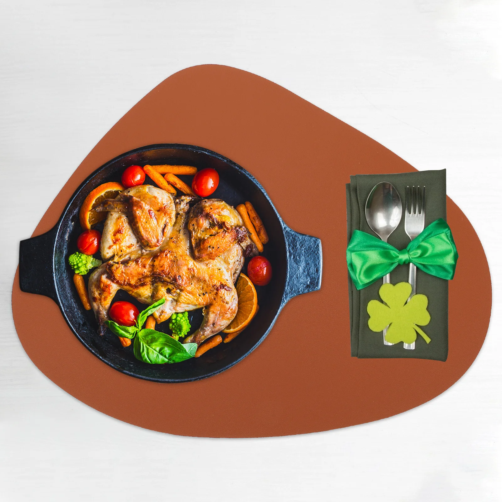 

4Pcs Drop-Shaped Water-Proof Dining Table Mats Heat Insulation Pads Non-Slip Streamlined Coasters Skid-Proof Practical