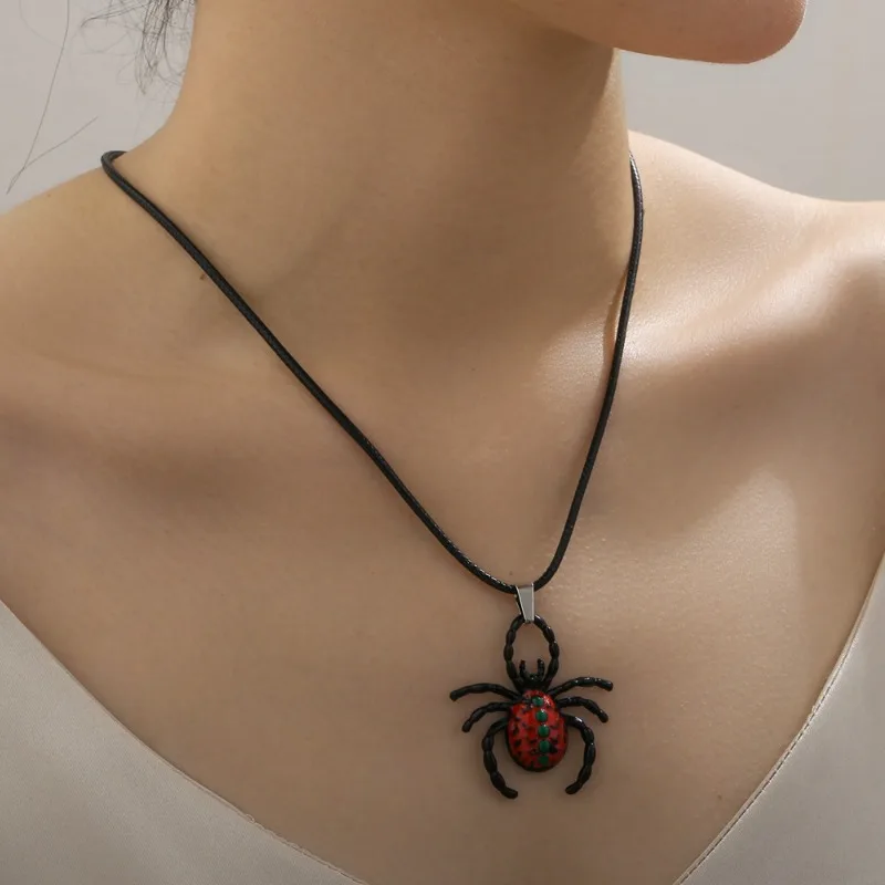 Halloween Farcical Imitation Spider Pendant Gothic Dark Wind Black PU Leather Rope Collarbone Chain Fashion Necklace