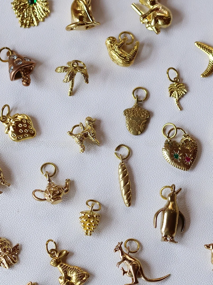 pingente-de-bronze-amarelo-artesanal-em-formato-de-coracao-materiais-diy-acessorios-de-micangas-berloques-americanos-vinta