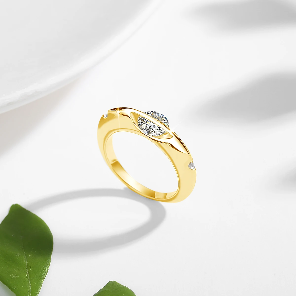 Women's Rotate Moissanite Solid S925 Silver Solitaire Ring