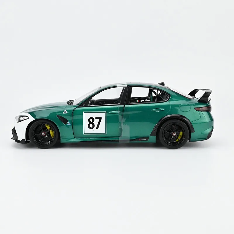 Diecast Solido 1:18 Scale Giulia GTAM Alloy Car Model