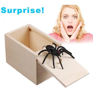 Prancha de caixa de madeira assustadora engraçada escondida em adereços interessantes de piada de truque para surpreendentes 12 principais vendas tronco madeira decorativo - №1