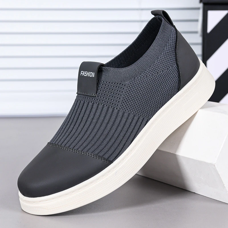 

Men Spring Casual Soft Soled Cloth Shoes Breathable Lightweight Non Slip Comfortable Versatile Outdoor Sports Sneakers