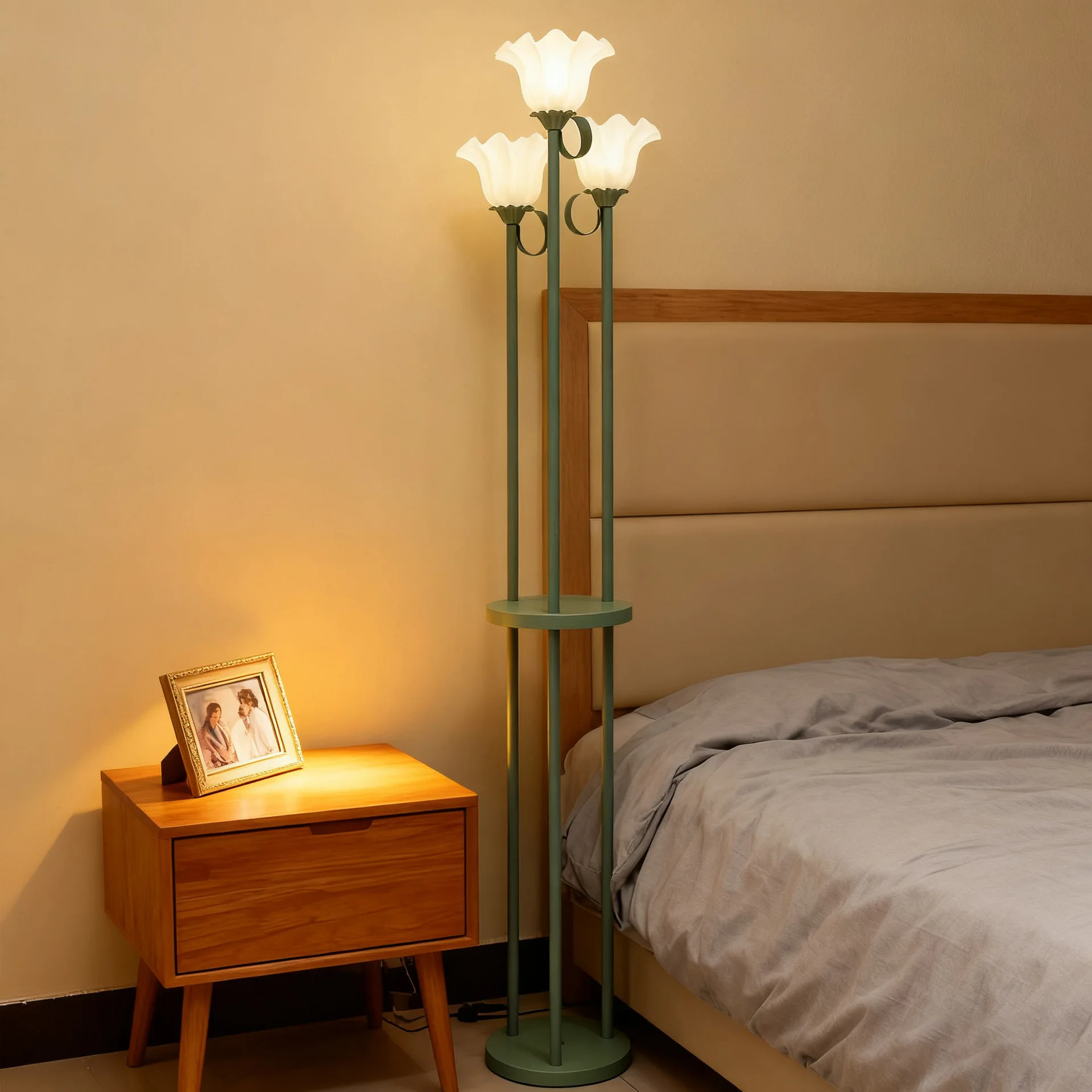 Creative Floral Farmhouse Style Floor Lamp with Shelf for Living Room Bedroom Decorative Ambient Light