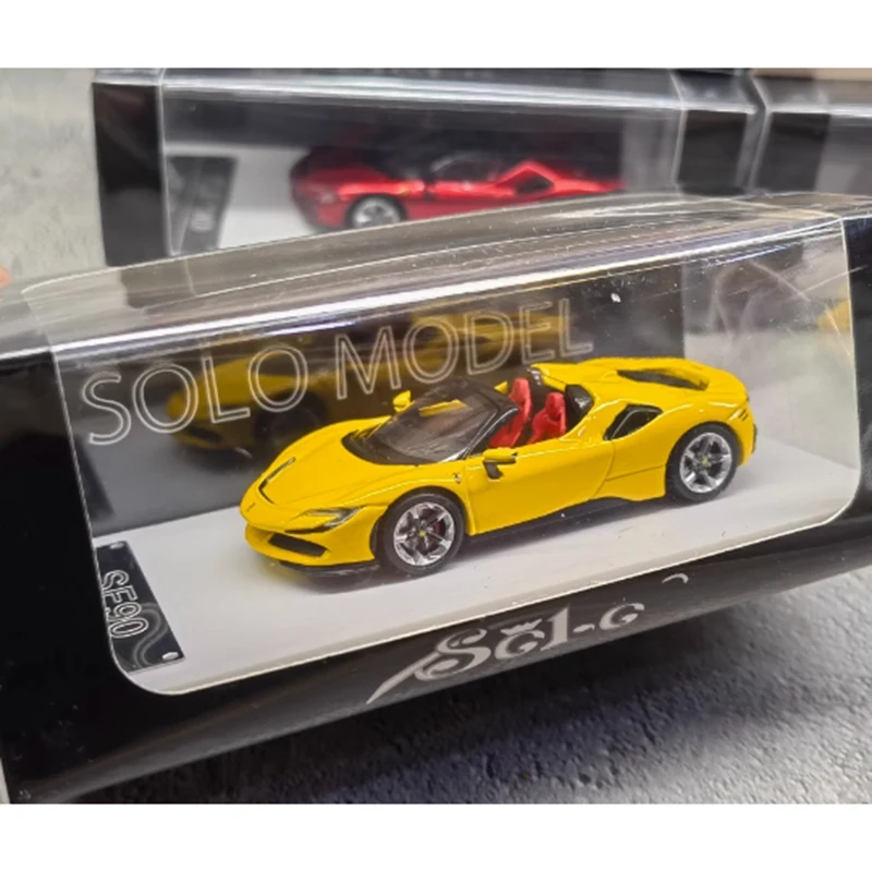 Solo 1:64 Scale SF90 Hardtop Edition/Cabriolet Edition Alloy Sports Car Model Static Collection Decorated Holiday Gifts Toys