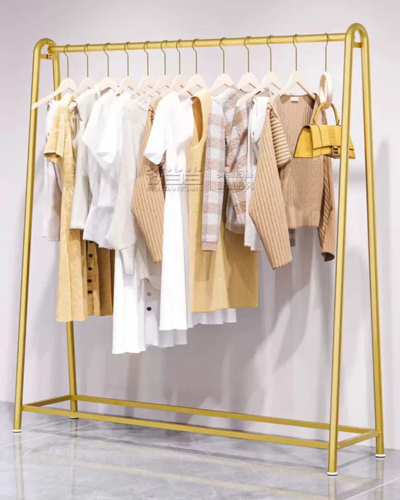 Bekleidungs geschäft Display Rack boden montierte Wroclothes Display Rack