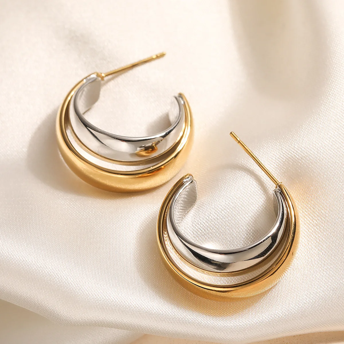 GANPUP Hochwertige Geometrische 2-Farbige C-förmige Ohrstecker für Damen, Modischer Neuer Ohrschmuck, Geschenk für Partys – Detail 3