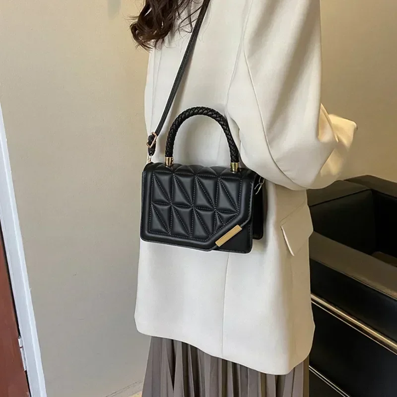 Sac à main en cuir PU à carreaux pour femmes, sacs à bandoulière design, initié à la mode, nouveau, LW020, 2023