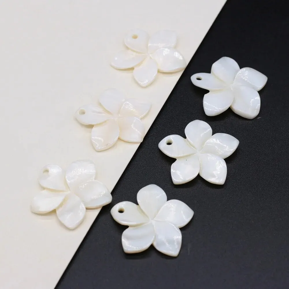 5pcs/Pack 25mm White Petal Shape Natural Freshwater Shell Pendant Charms for Jewelry Making DIY Necklace Earrings Accessories view 4