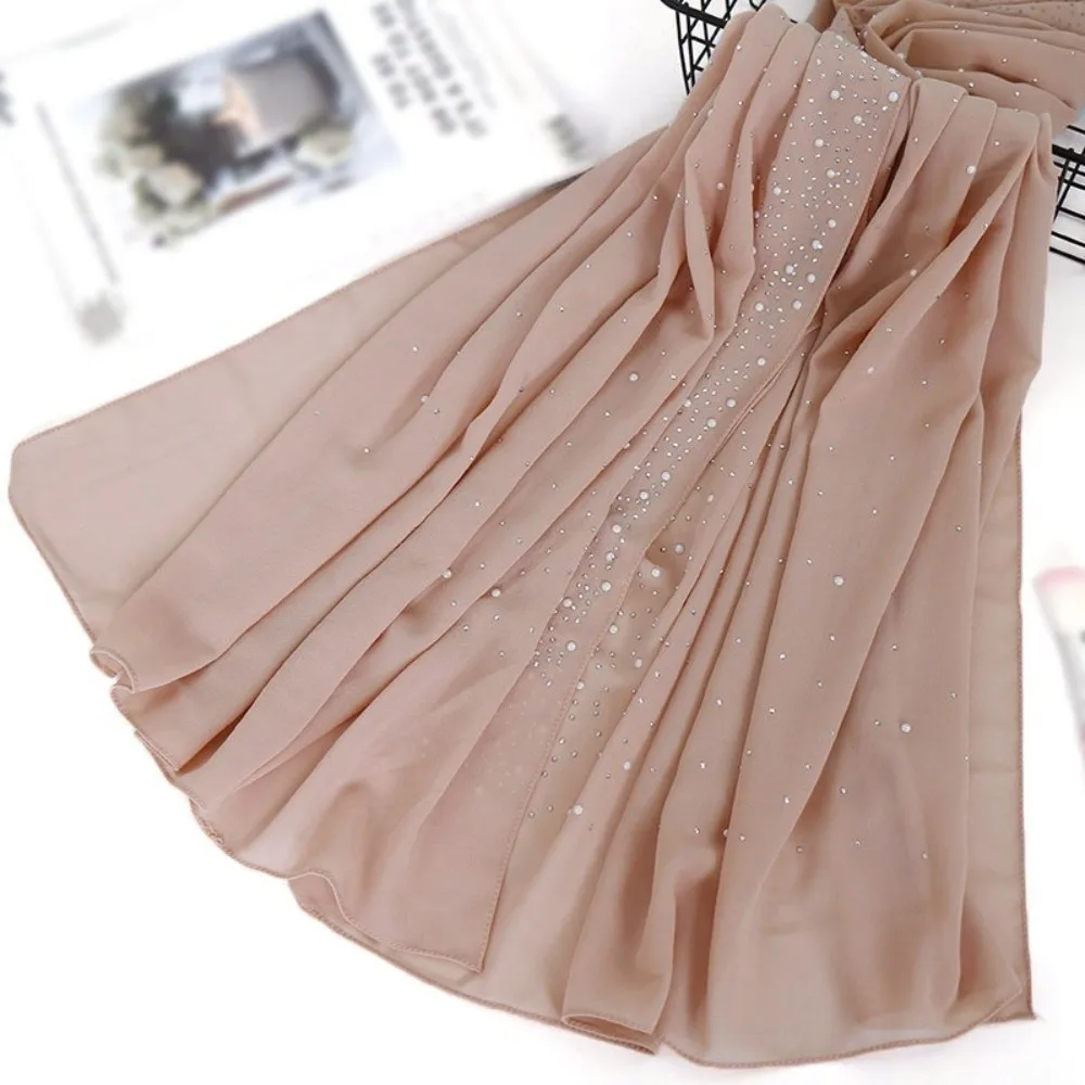 

Модные однотонные хиджабы-шали, плотные головные платки с жемчужными бусинами, дышащие шифоновые шарфы