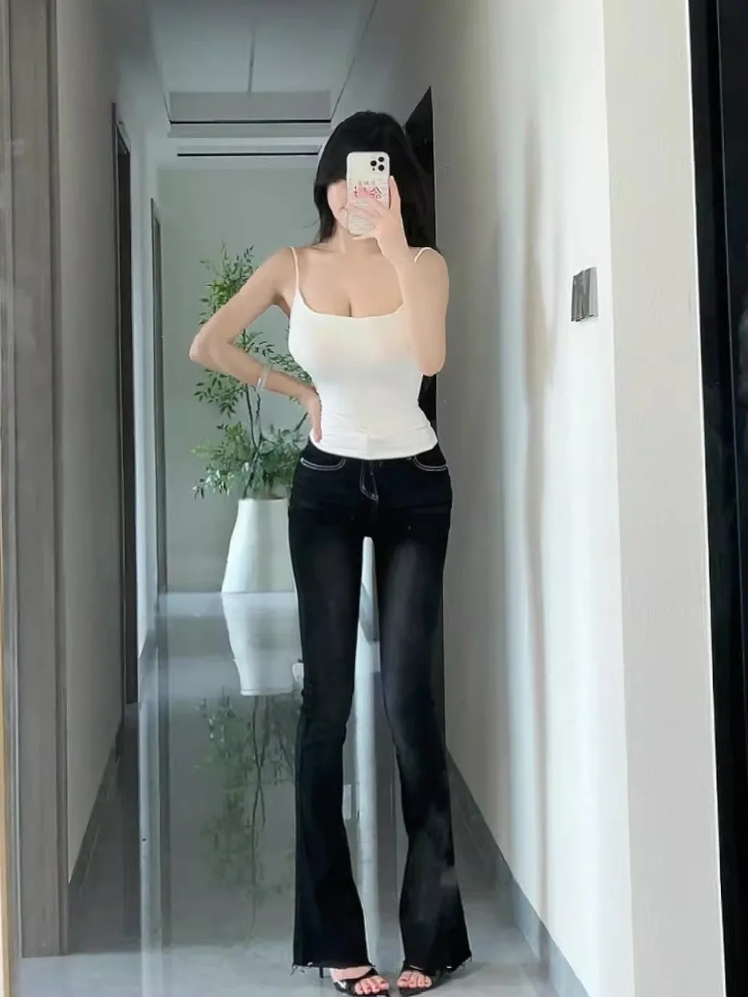 

Женские джинсы с высокой талией, облегающие, прямые, слегка расклешенные, черные, в корейском стиле