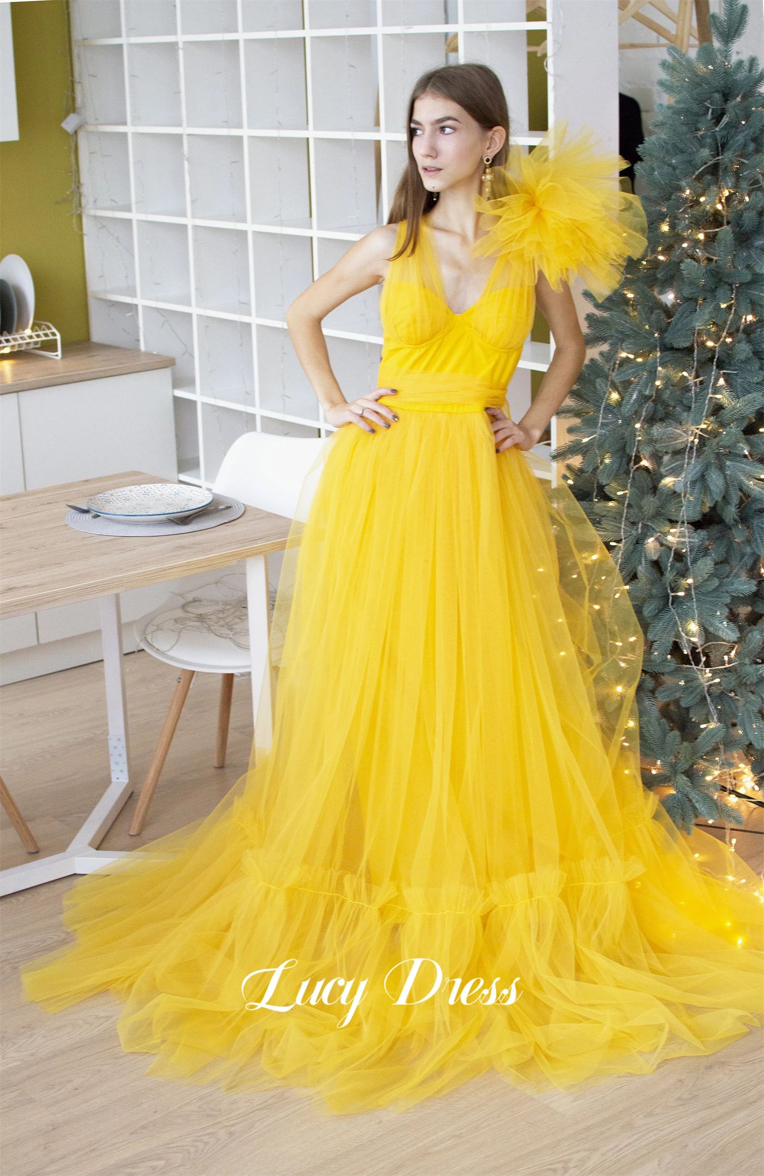 

Lucy Line A Yellow Graduation Gown V-neck Bridesmaid Dress Mesh Happy Sharon Evening Dresses for Formal Occasions Ball Gowns