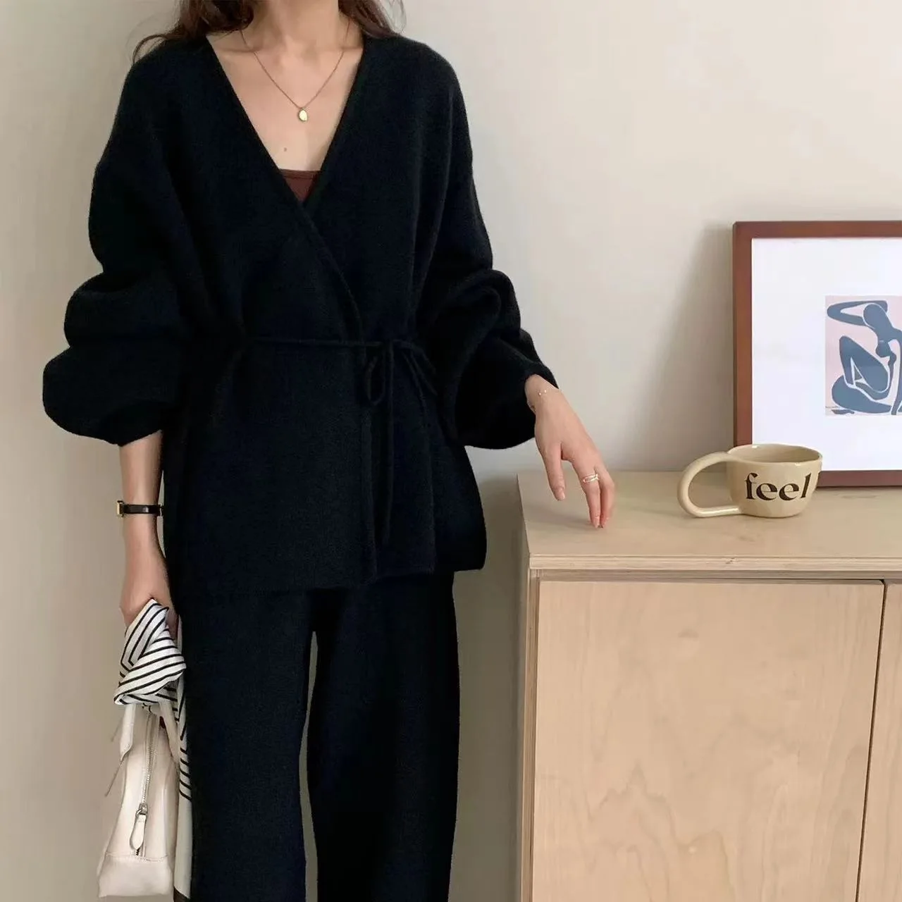 Suit Women's Autumn New High-end Fashion Age-reducing Casual Pants Top Knitted Sweater Two-piece Set