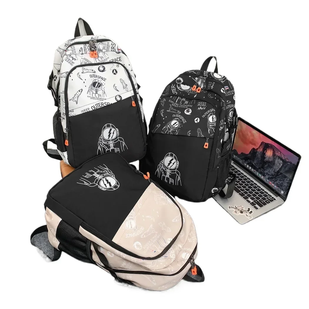 Astronaut pattern campus backpack suitable for both men and women, large capacity lightweight sports backpack