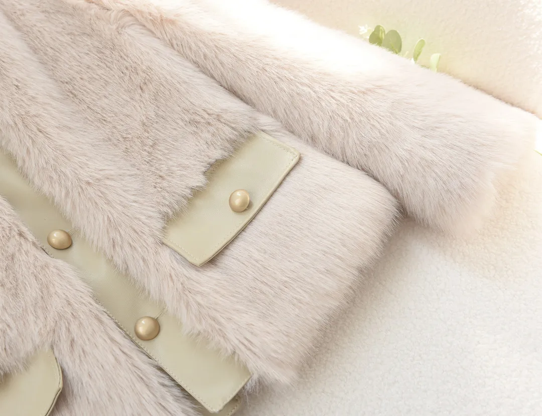 New High-end Small fragrant fur Coat For women 2026 Autumn/Winter New Imitating Fox fur Fashion Young style Short Loose Fur Top
