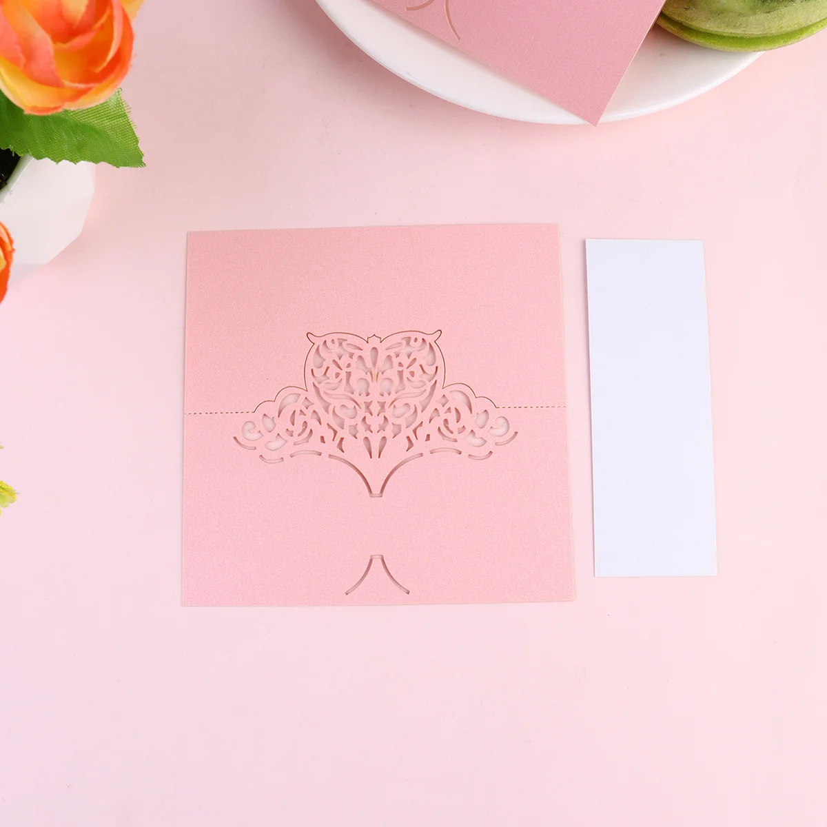 

24Pcs Elegant Laser Cut Butterfly Paper Place Name Cards Wedding Party Seat Cards Large Pink Table Decor Place Name Card