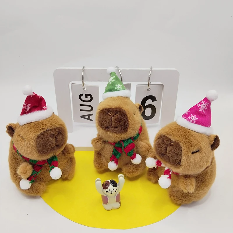 Jouet en peluche Capybara avec chapeau et écharpe de Noël, jouet moelleux, pendentif en peluche, beurre de simulation, mignon, cadeaux d'anniversaire