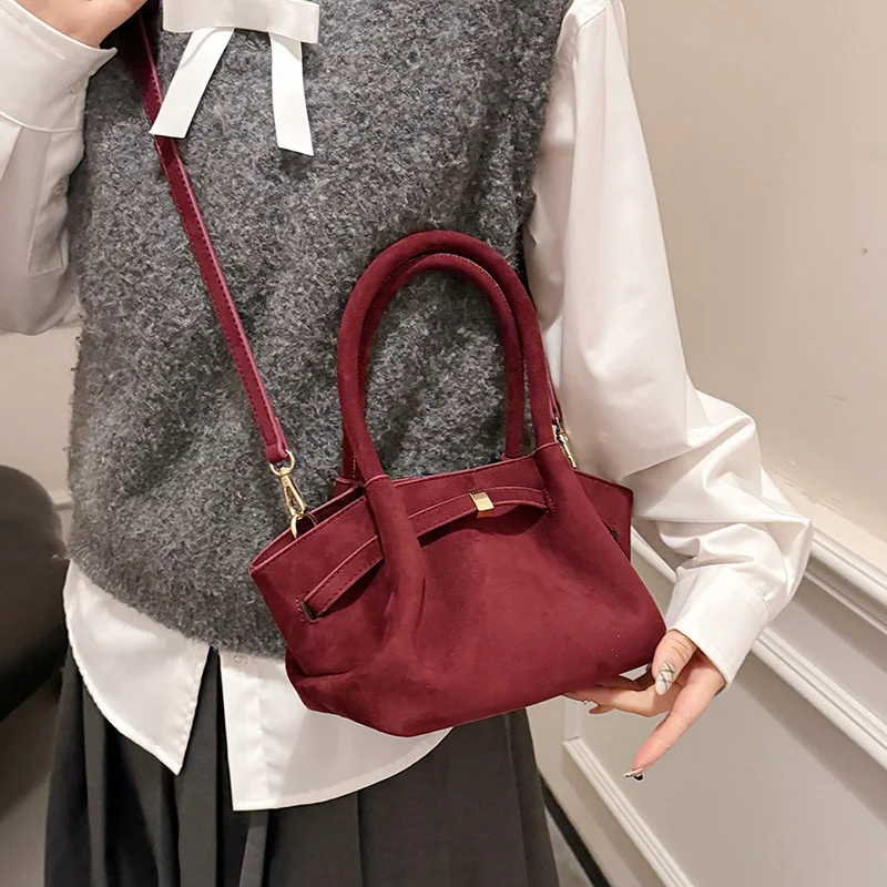 

2025 Women's Retro Suede Frosted Dumpling Bag - High-End Handheld Shoulder Underarm Tote