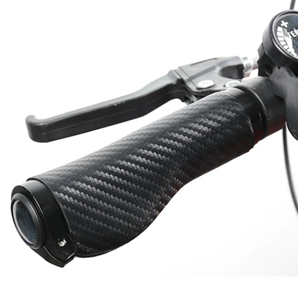 1 Set Handlebar Cover Carbon Pattern Anti-slip Faux Leather Dustproof Plug Handlebar Sleeve for Cycling