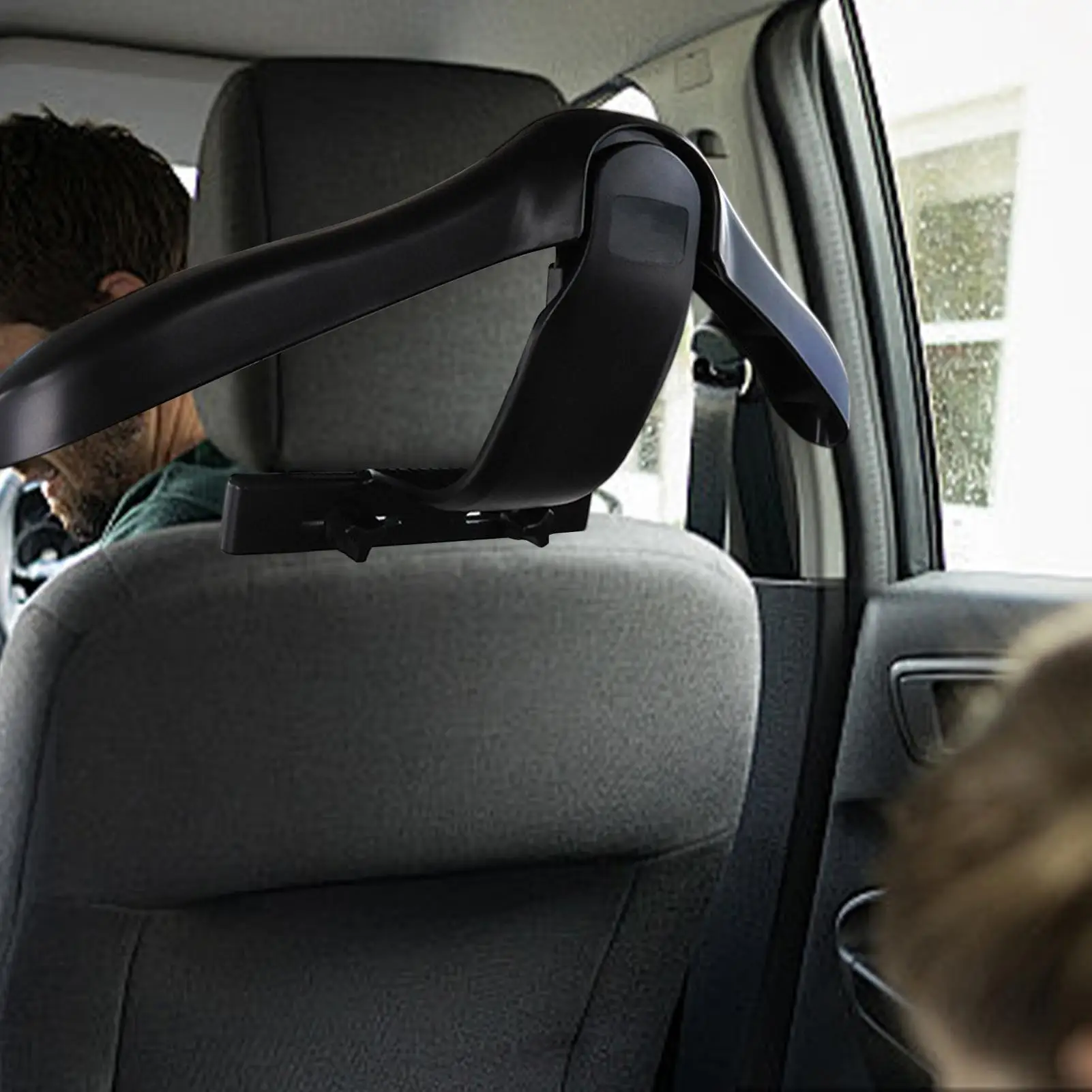 Retractable Car Coat Hanger Multifunctional Durable Car Headrest Hanger Universal Easy-Access Car Clothes Holder Rack