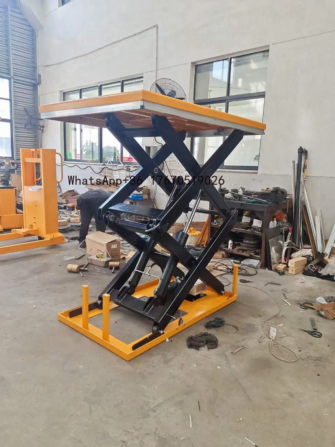 2026-2 Ton Small Electric Scissor Lift Table with 1.8m Lifting Height
