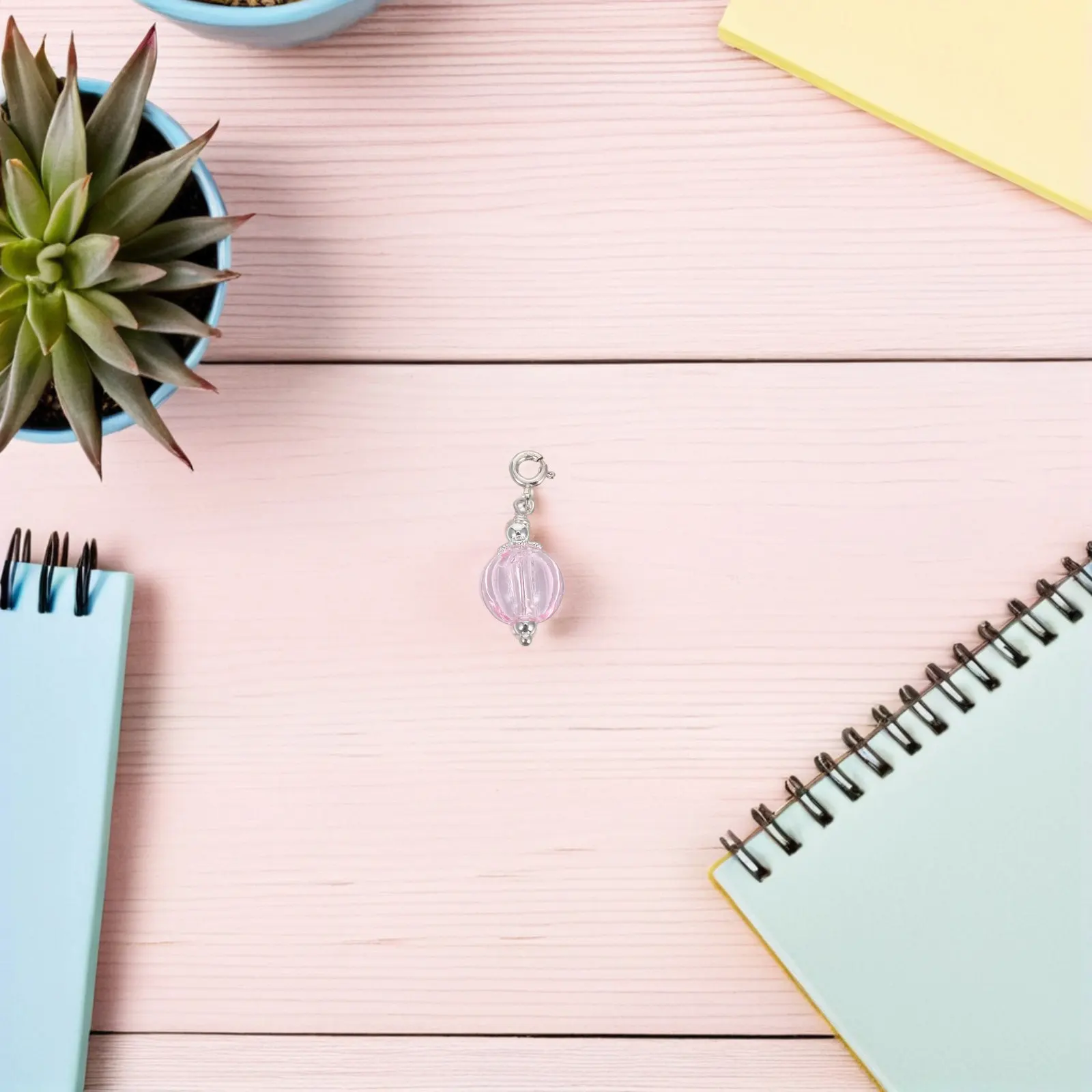 

Флакон-кулон для ароматерапии 10 мл, стеклянный, многоразовый, прозрачный, с брелоком, для эфирных масел и парфюмерии, портативный, для ежедневного использования