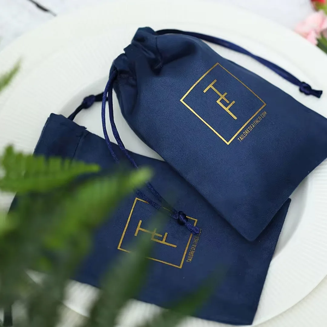 

100Pcs Dark Blue Jewelry Drawstring Bag Custom Flannel Velvet Suede Gift Packaging Pouch Ring Earring Wedding Gift Storage