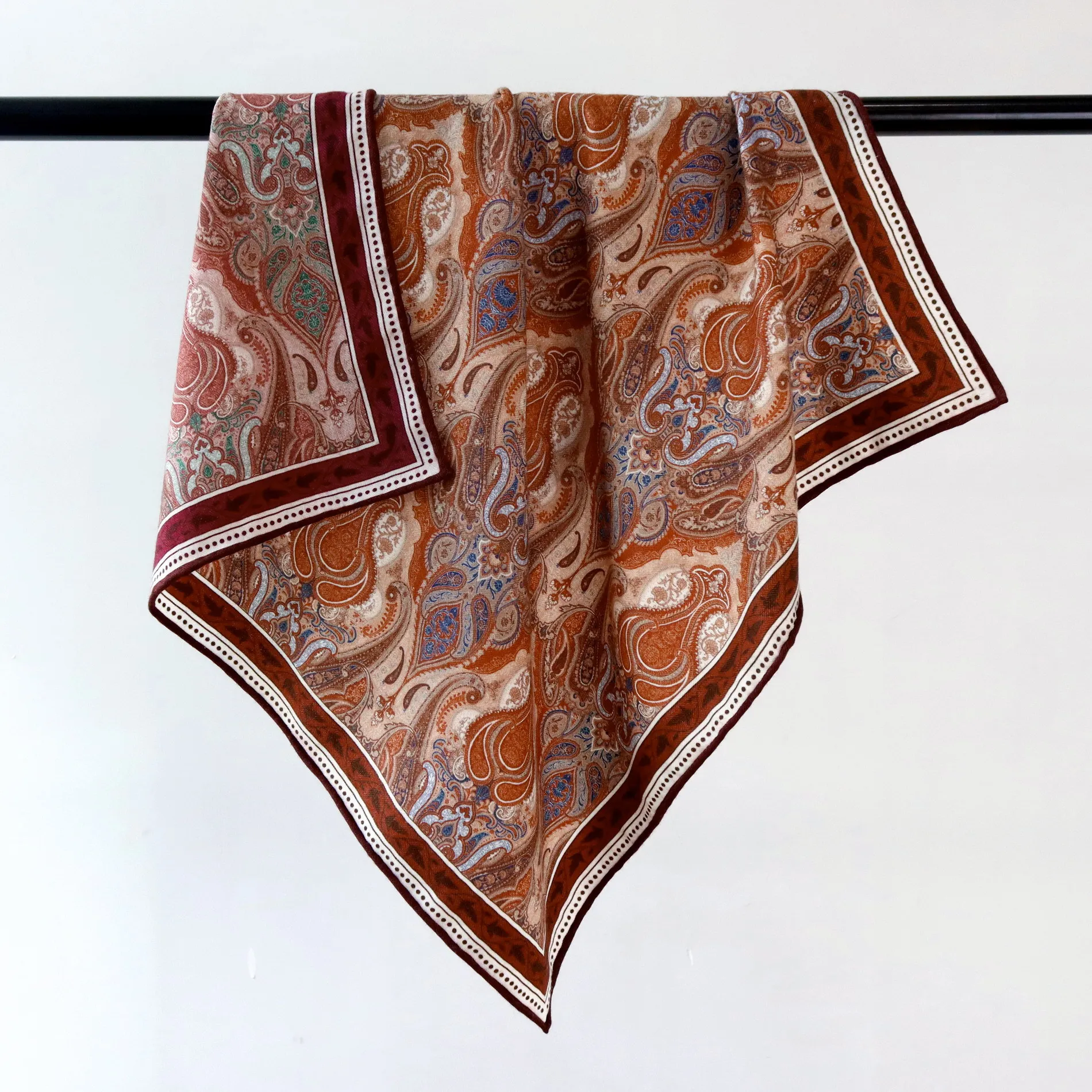 

Элитный шарф из 70% шерсти и 30% шелка, женские платки, накидки, фуляр, высококачественные шарфы, квадратная пашмина, женский хиджаб, бандана, платок