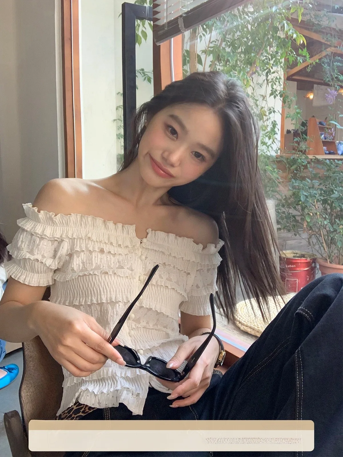 

Женский летний топ с рюшами и воротником-ласточкой Happy Lace irt, новый маленький дизайн, уменьшение возраста, топ с воротником с рюшами и одним словом