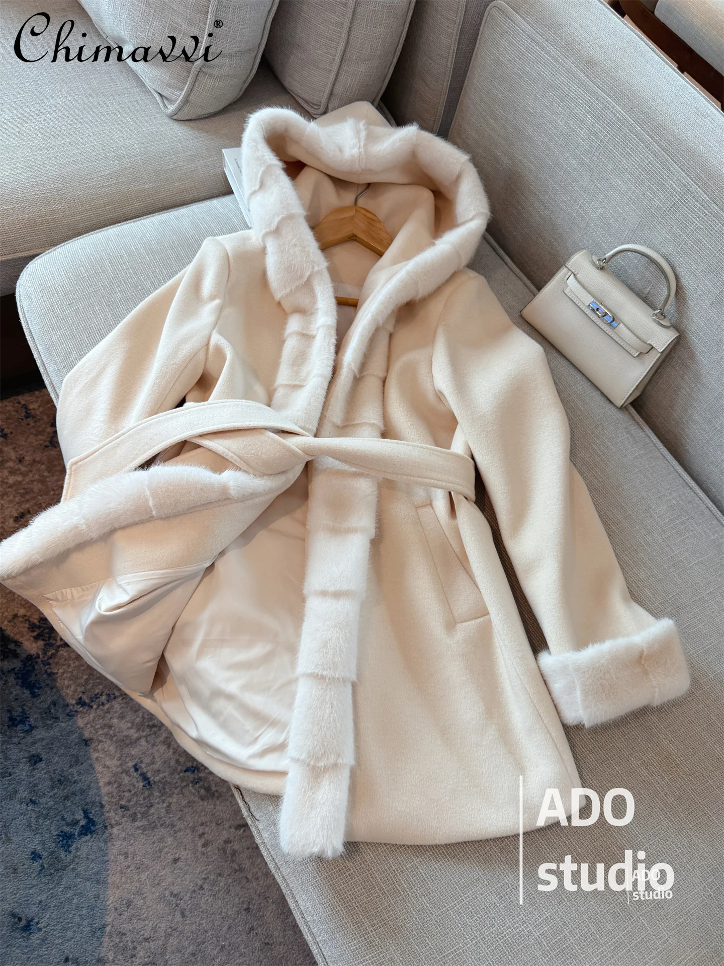 2025 Otoño e Invierno nueva moda coreana de manga larga Retro Cuello de piel abrigo de piel de gama alta abrigos con forro cálido chaqueta de mujer