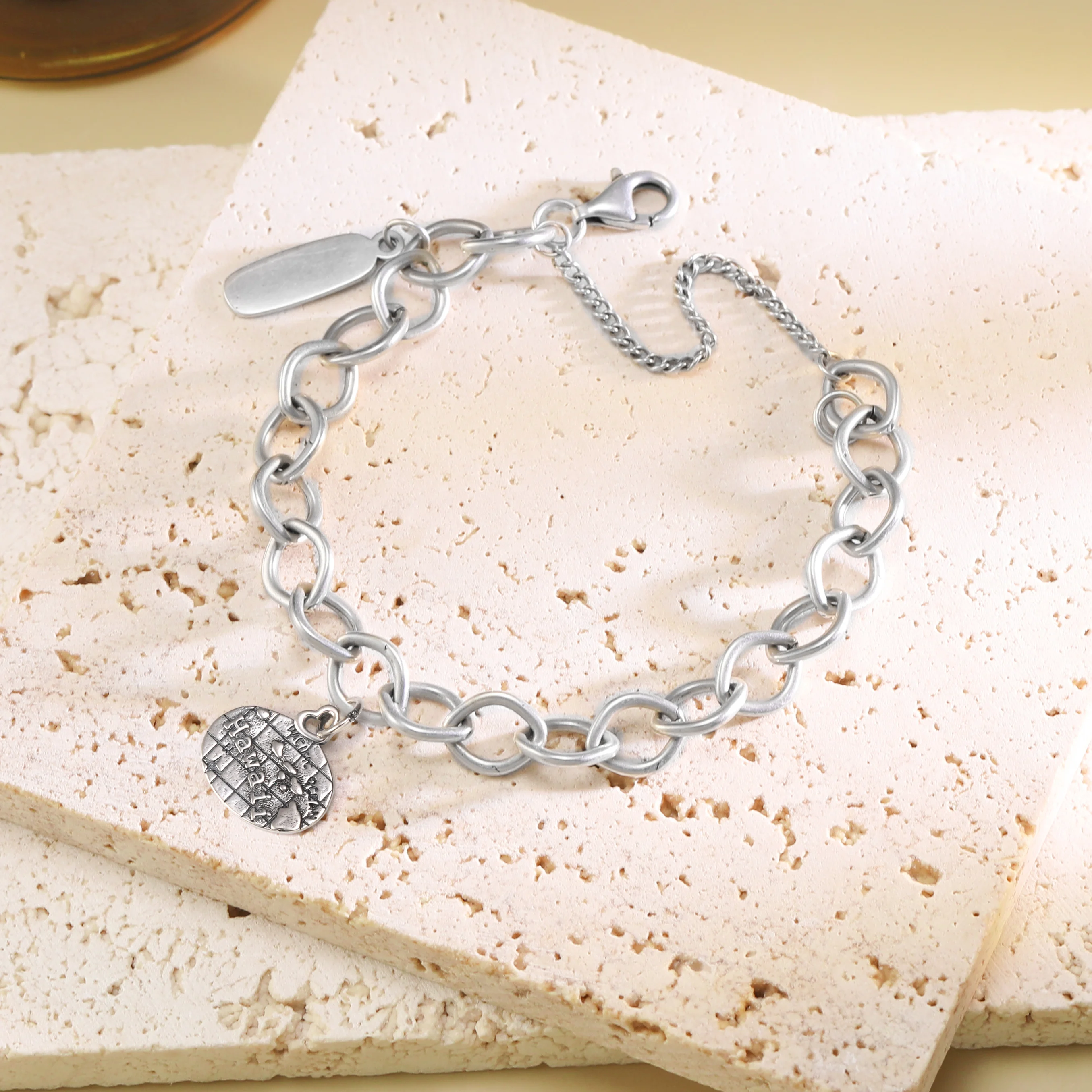 

Genuine 925 sterling silver James Avery Forged Link Charm Bracelet paired with My state of Hawaii pendant