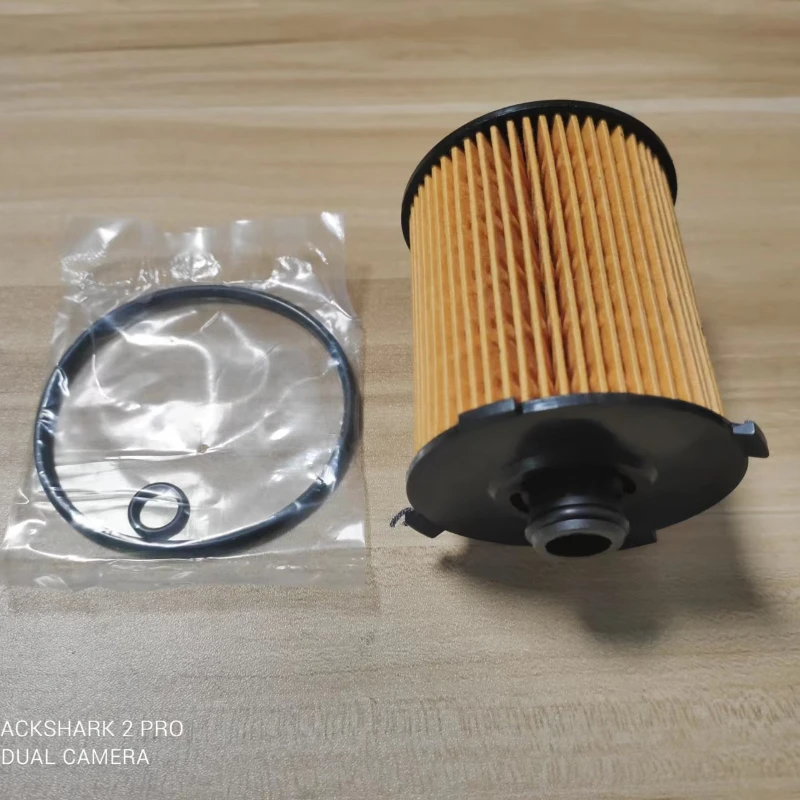 Car Engine Oil Filter OEM 32257032 for Volvo S90 S60 XC60 XC40 S60 XC90 2018 2019 2020 Model Oil Filter Auto Aftermarket Parts