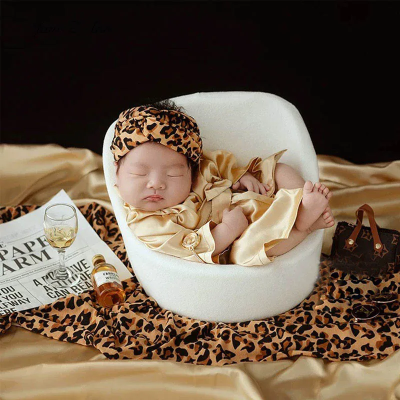 

New newborn photography clothing soft silk bathrobe+ leopard print shower cap set baby children photo