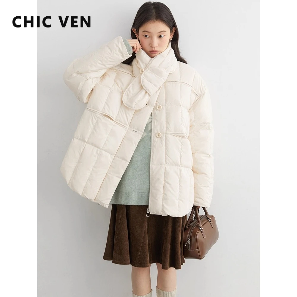 

CHIC VEN Новые корейские женские пуховые пальто Свободные повседневные воротники-стойки Теплый 90 Белый утиный пуховик с шарфом Осень Зима 2025
