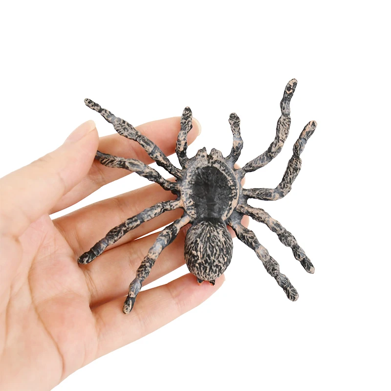 2Pcs Artificial Spider Halloween Scary Props Insect Tricky Prank Horror Frightening Toys Halloween Party Decorations Kids Gifts