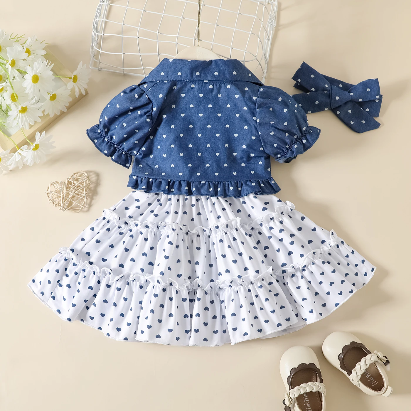 PatPat 3pcs Baby Girl 100% Cotton Allover Heart Print Puff-sleeve Denim Crop Top and Cami Dress & Headband Set