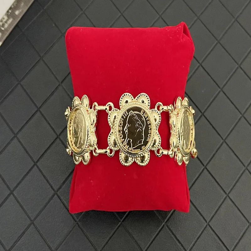 

Algerian Alloy Flower Bracelet NAPOLEON Picture Bracelet With Adjustable NAPOLEON Head Bracelet Women's Jewelry