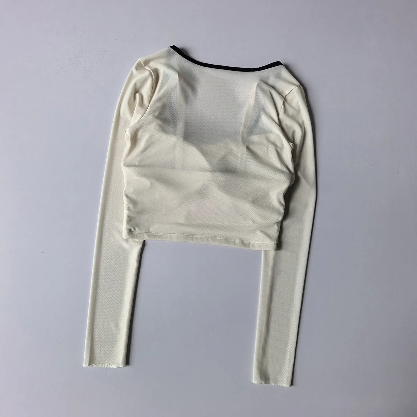Sexy Yoga-Shirt für Damen, U-Ausschnitt, Farbblock-Design, Langarm-Fitness-Top mit Brustpartie, schmal geschnittenes T-Shirt, Mesh-Pilates-Oberteil – Detail 5