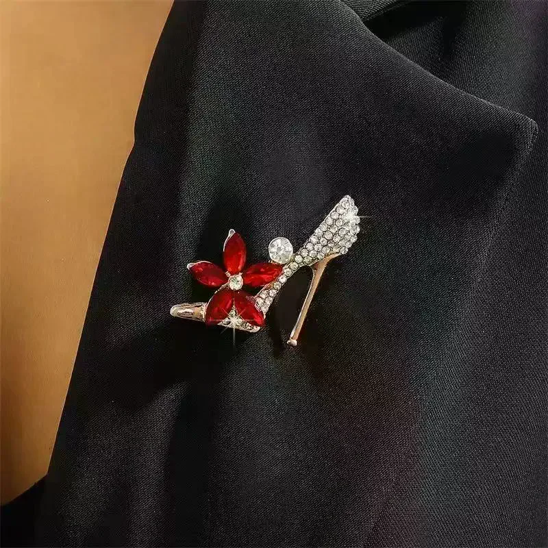 Fashion Crystal Flower High Heels Shoes Brooches Women Coat Clothing Badges Jewelry Accessries