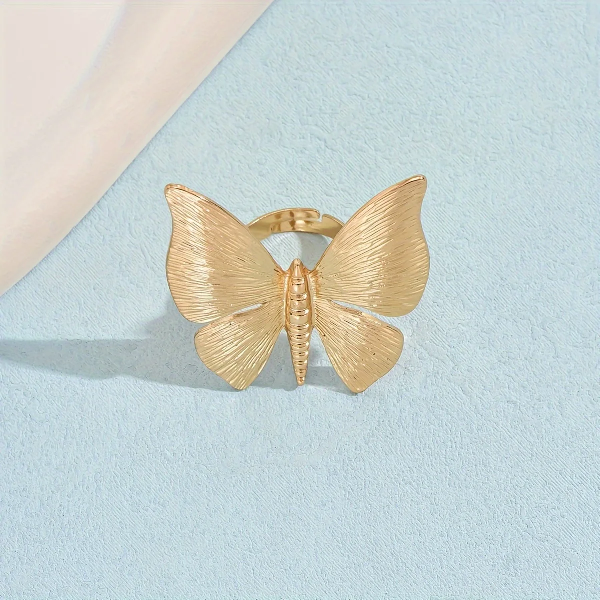 Vintage Ring Golden Butterfly Design Match Daily Outfits Party Accessory Perfect Gift For Female Symbol Of Beauty And Freedom