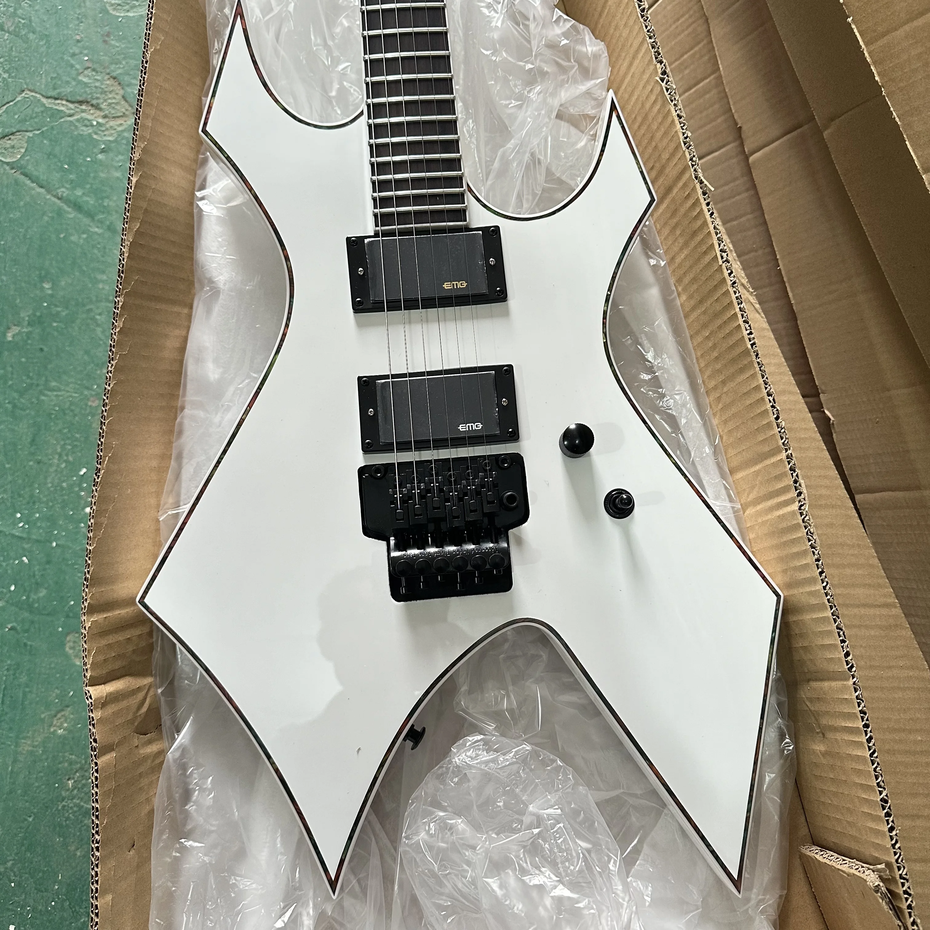 Costom White Warlock Style Electric Guitar Extreme V-Shaped Body Double Lock Tremolo Active Humbuckers for Thrash & Heavy Metal