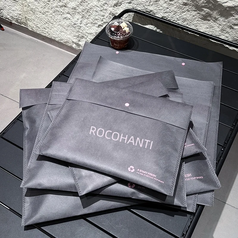 Custom Logo Eco-Friendly Gift Packaging Pouch with Button Reusable Non-Woven Dust Bag Large Envelope for Handbag Shoes Clothes