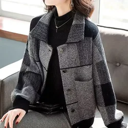 Spring Autumn Ladies Loose Knitted Cardigan Women Large Size Lattice Woolen Jacket Middle Aged Mother Fashion Leisure Short Coat