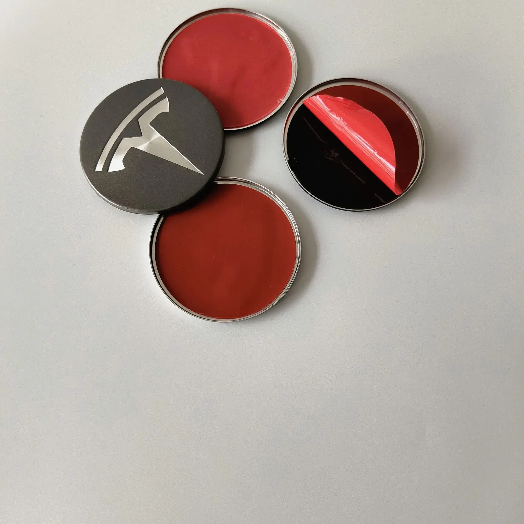 4er-Set 8er-Set 56mm Aufkleberkappen für Tesla Model 3Y S Radnabenkappen Emblem Abzeichen Aufkleber Zubehör Auto-Styling Dekorationen