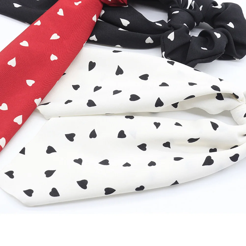 

3Pcs Heart Pattern Hair Scrunchies Elastic Ribbon Hair Bands for Women Ponytail Holders Perfect for Daily Wearing Party
